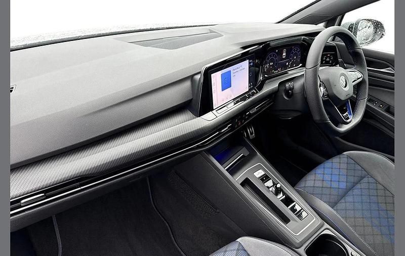 Used VW Golf VIII R 320 HP (235 kW) 2023 White Hatchback