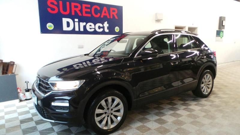 Black Used 2018 VW T-Roc SE SUV | £10,395 (Fair price) - Image 1/4