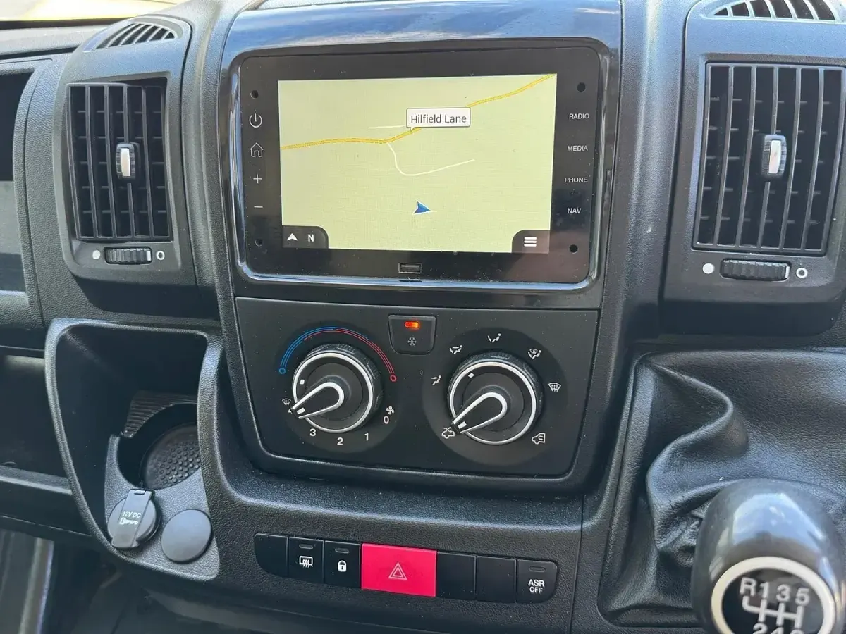 Used Vauxhall Movano S 138 HP (101 kW) 2023 White