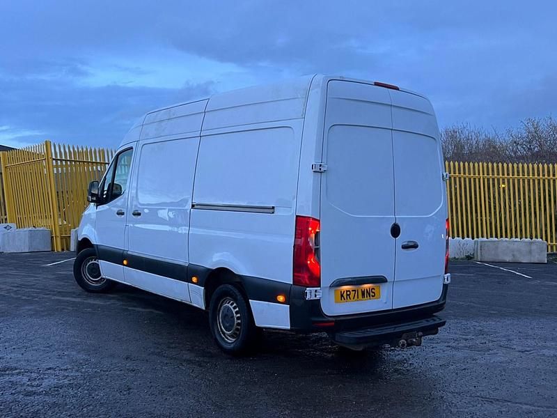 Used Mercedes Sprinter Progressive 148 HP (108 kW) 2022 White Van
