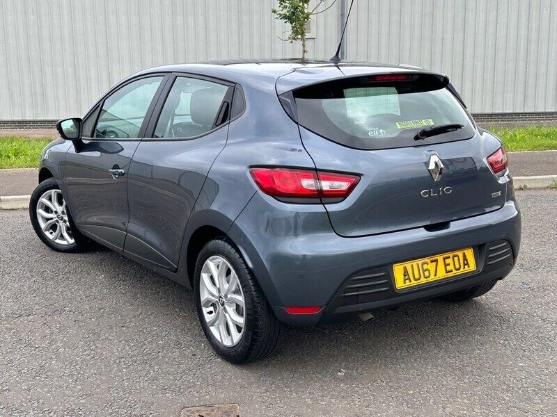 Usado Renault Clio V Play 2023 Cinzento