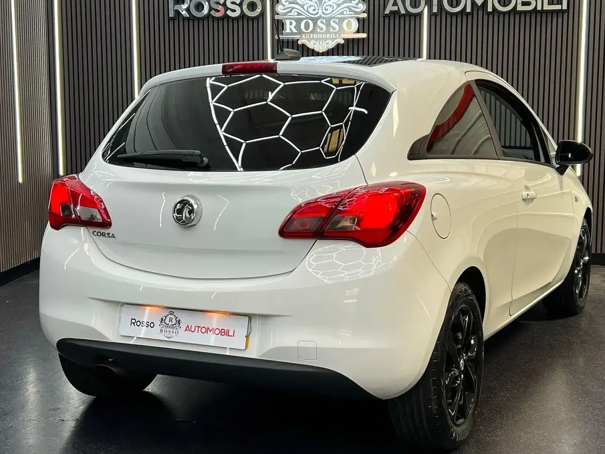 Used Vauxhall Corsa 2019 White Hatchback