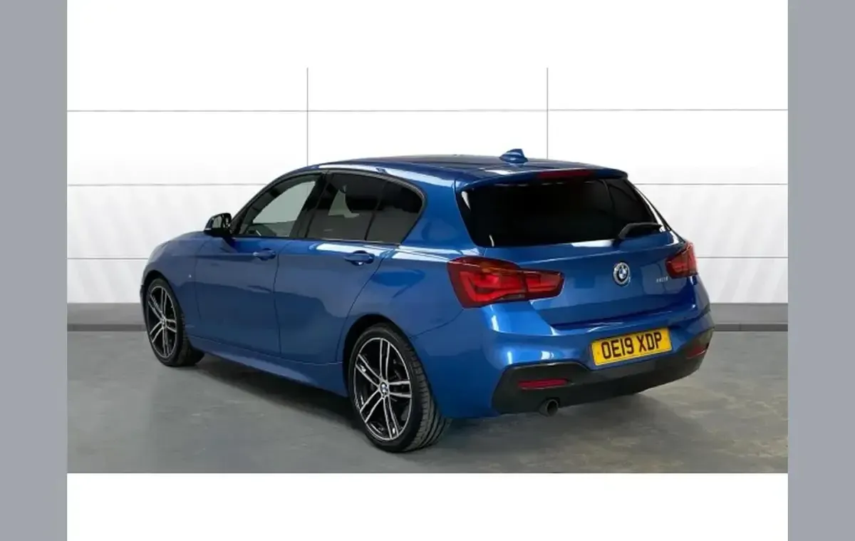 Used BMW 118 Efficient Dynamics 136 HP (100 kW) 2019 Blue Hatchback