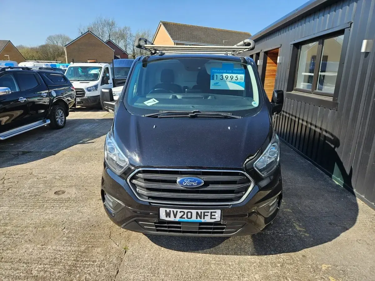Used Ford Transit Custom Limited 170 HP (125 kW) 2020 Black Van