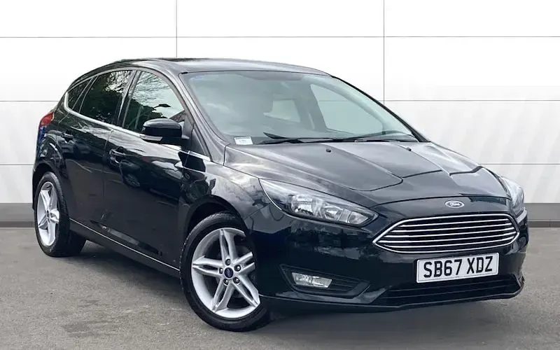 Usado Ford Focus Zetec 125 HP (91 kW) 2017 Citadino