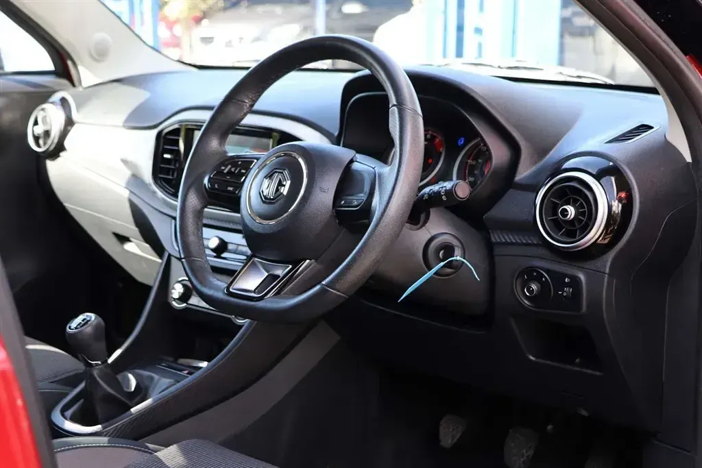 Usado MG MG3 Excite 106 HP (77 kW) 2019 Vermelho Citadino