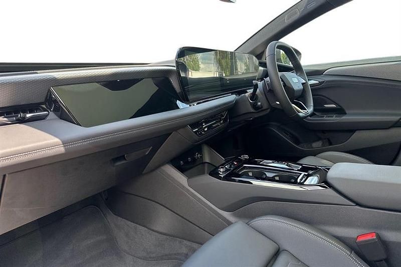 Used Audi A6 e-tron S-Line 210 kW (286 HP) 2025 Mythos black Estate