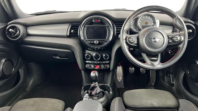 Used Mini Cooper Sport 136 HP (100 kW) 2019 Chili red Hatchback