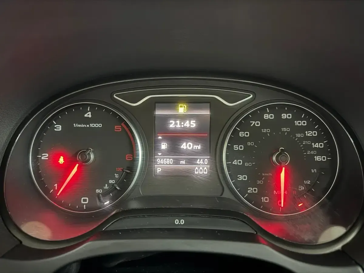 Used Audi A3 150 HP (110 kW) 2014 White Hatchback
