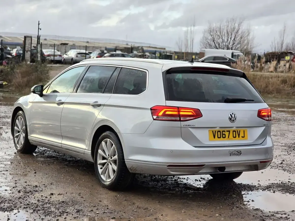 Used VW Passat Business 150 HP (110 kW) 2017 Silver Estate