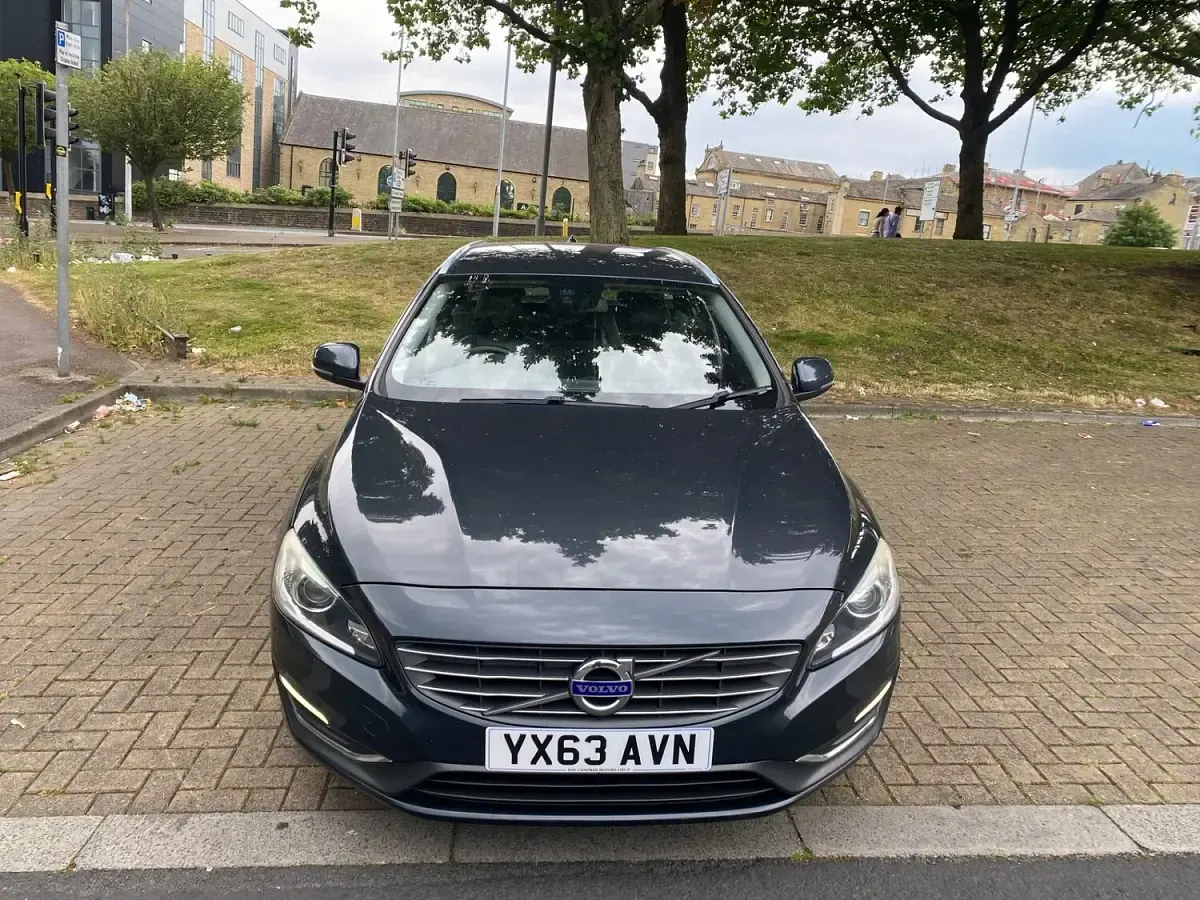 Used Volvo V60 SE Lux 115 HP (84 kW) 2013 Grey Estate