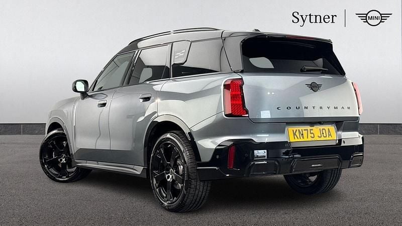 Used Mini Countryman 168 HP (123 kW) 2025 Green SUV