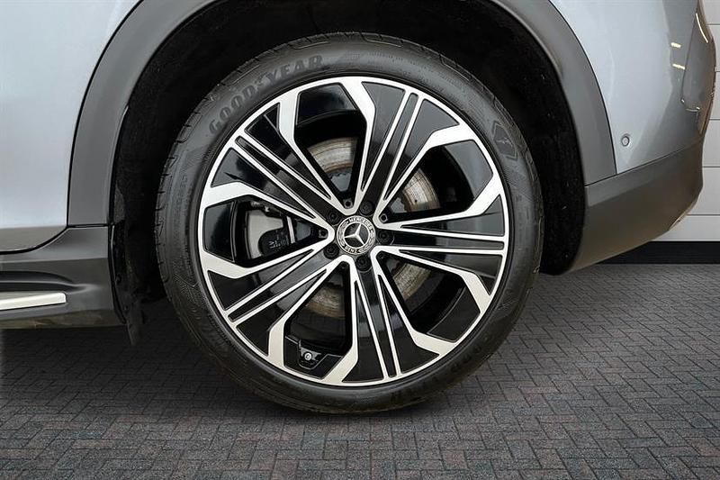 Used Mercedes EQE350 Business 214 kW (292 HP) 2024 Selenite grey Estate