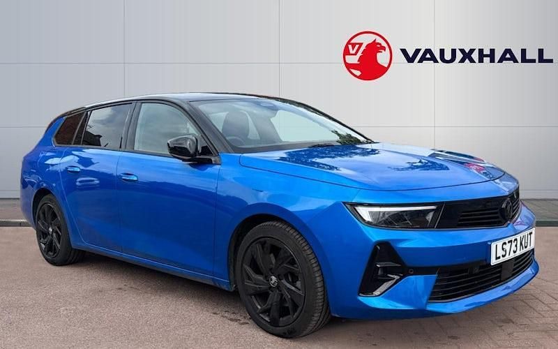 Used 2025 Vauxhall Astra Estate | £19,828 (Good price) - Image 1/4