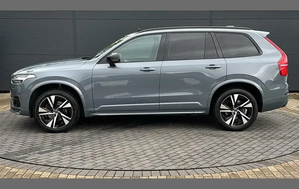 Used Volvo XC90 Plus 235 HP (172 kW) 2023 Grey SUV