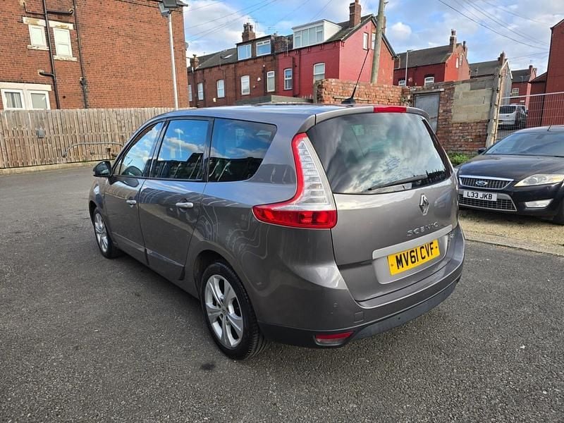 Used Renault Grand Scénic III Dynamique 110 HP (80 kW) 2011 Grey MPV