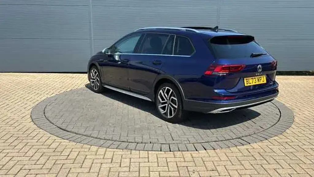 Used VW Golf VIII 200 HP (147 kW) 2023