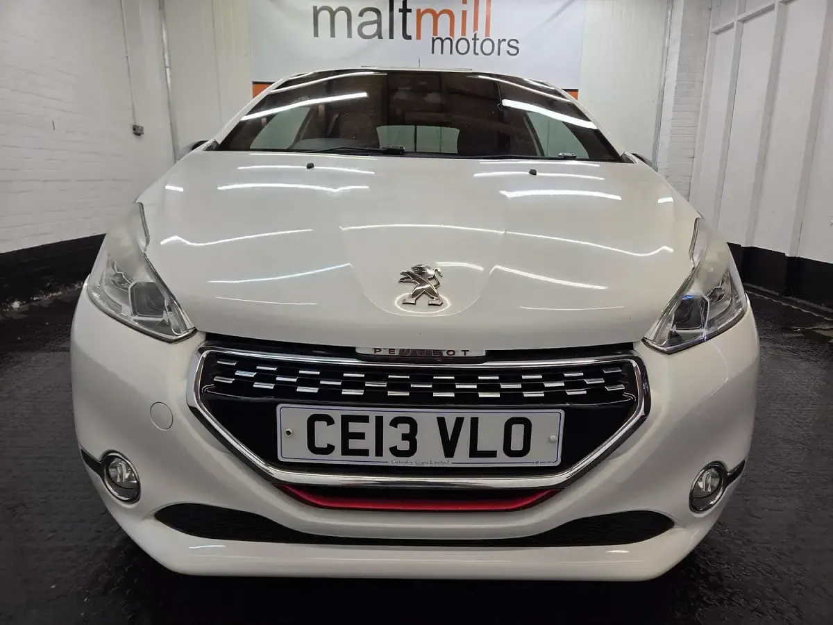 Used Peugeot 208 GTi 2013 White Hatchback