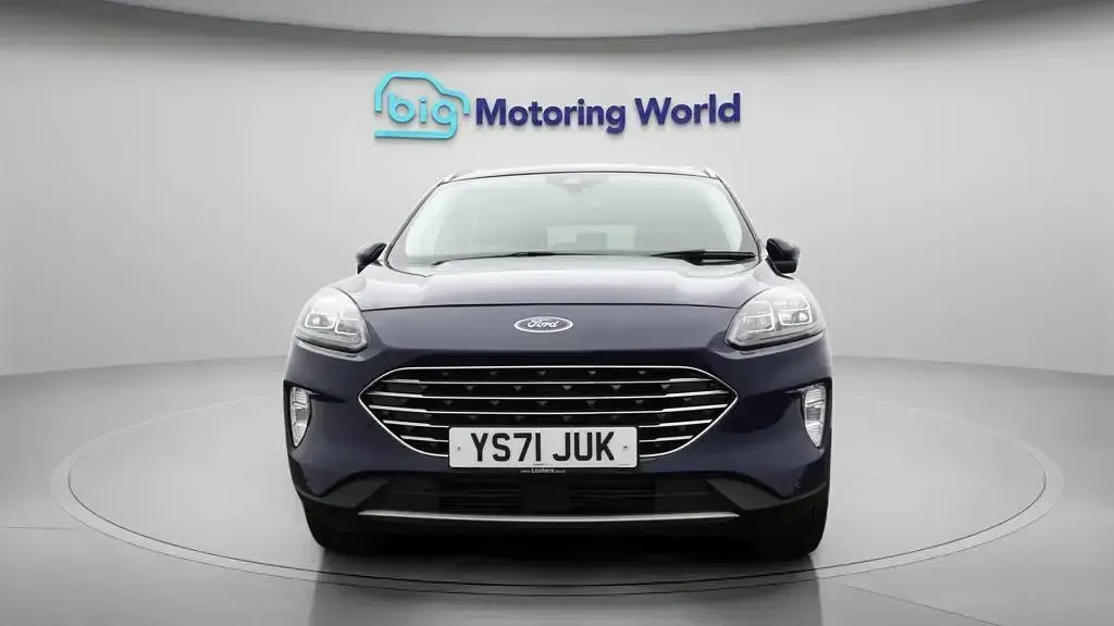 Used Ford Kuga Titanium 120 HP (88 kW) 2022 Blue SUV