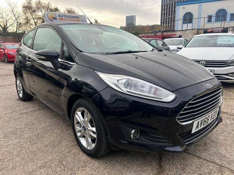 Black Used 2016 Ford Fiesta Zetec Hatchback | £2,990 (Super price) - Image 1/3