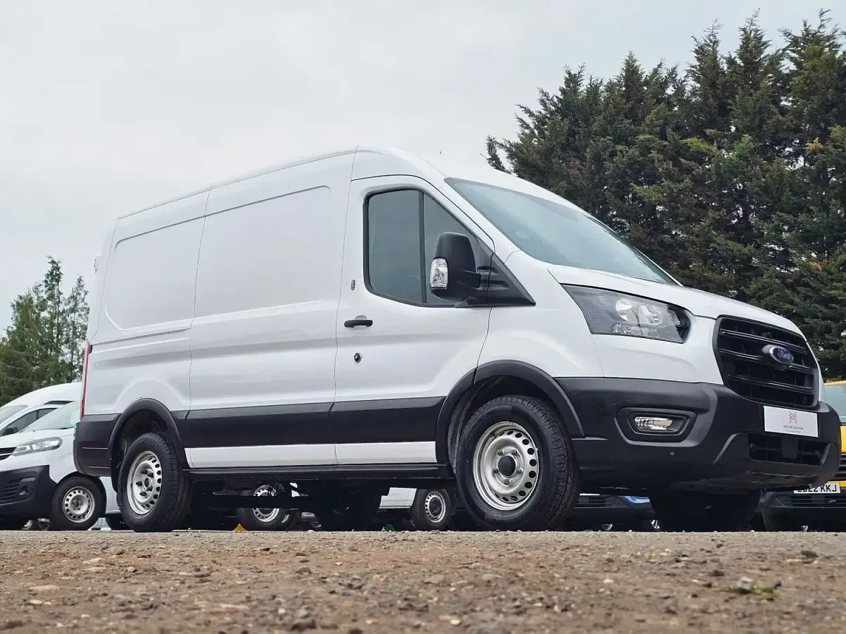 Used Ford Transit S 105 HP (77 kW) 2020 White Van
