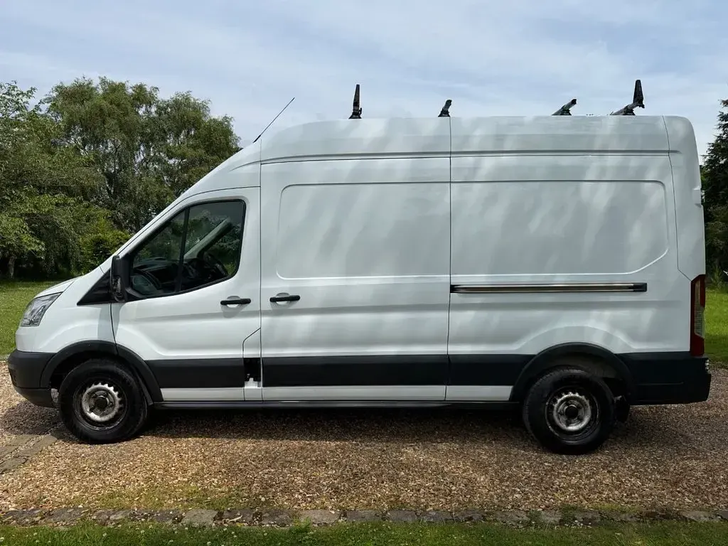 Used Ford Transit 125 HP (91 kW) 2016 White Van