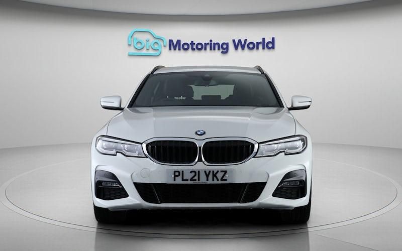 Used BMW 330e M Sport 292 HP (214 kW) 2021 White Estate