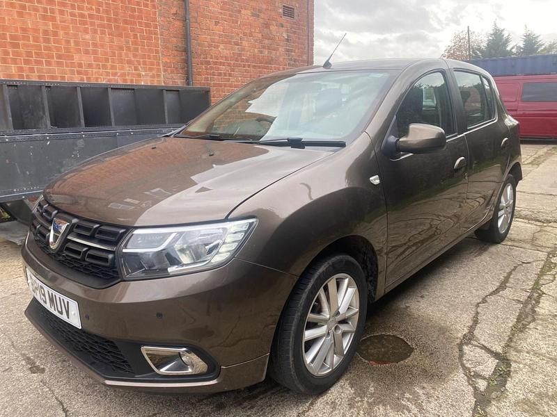 Brown Used 2019 Dacia Sandero Comfort Hatchback | £4,100 (Good price) - Image 1/3