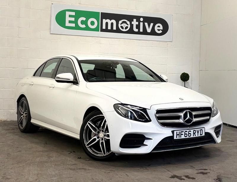 Begagnad Mercedes E220 AMG line 2016 Vit Sedan