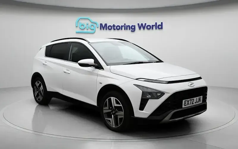 Usado Hyundai Bayon Premium 101 CV (74 kW) 2023 Blanco SUV