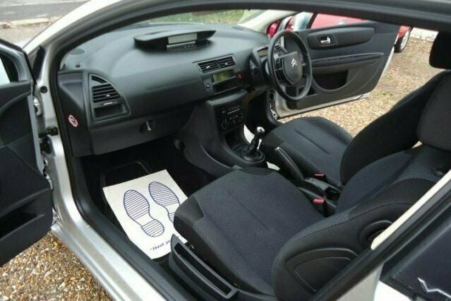 Used Citroën C4 90 HP (66 kW) 2005 Hatchback