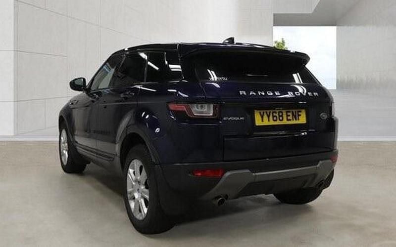 Used Land Rover Range Rover evoque SE 179 HP (131 kW) 2018 Hatchback