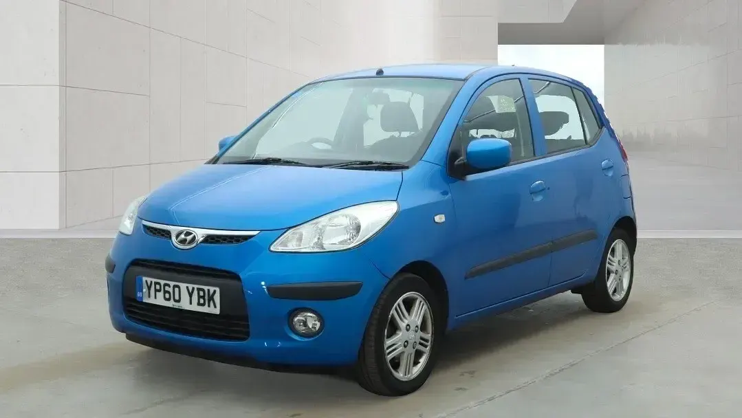 Used Hyundai i10 Comfort 77 HP (56 kW) 2011 Blue Hatchback