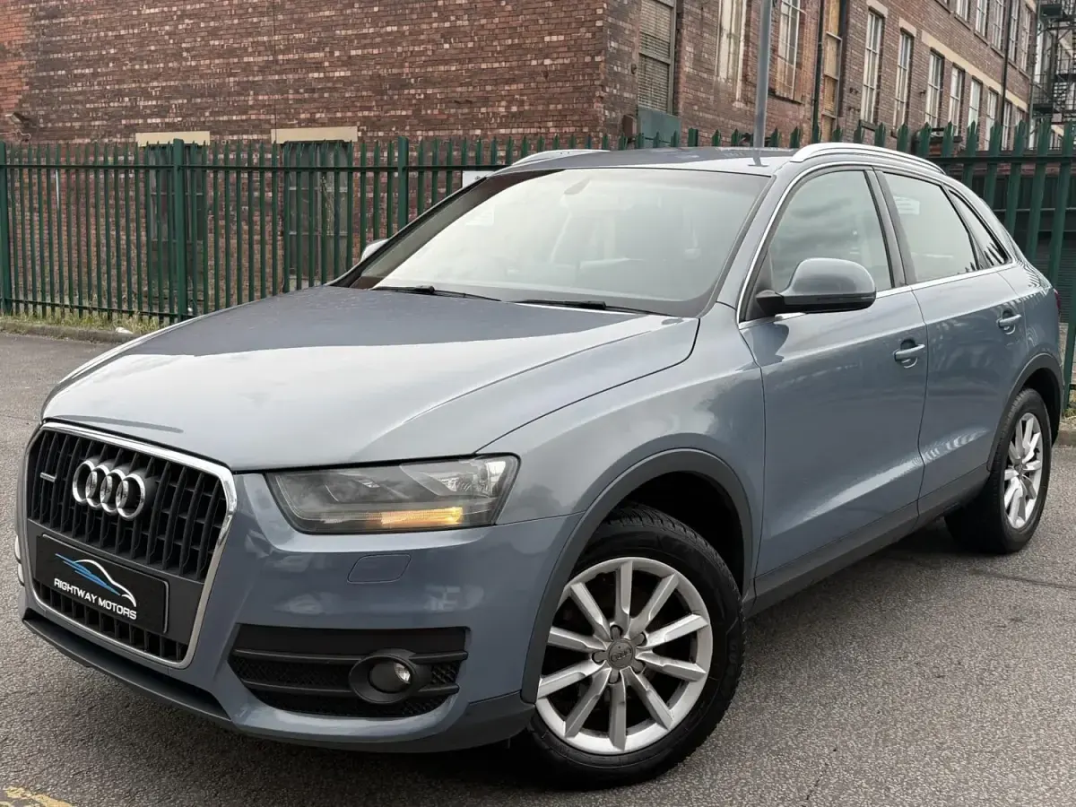 Second-hand Audi Q3 Performance 170 CP (125 kW) 2012 Albastru SUV