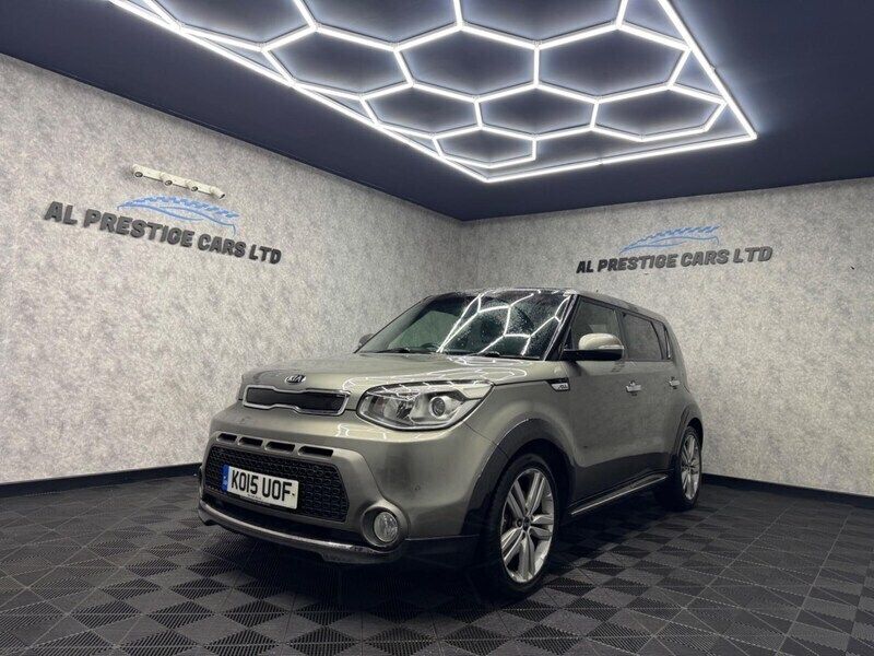Silver Used 2015 Kia Soul 2 SUV | £7,499 (Fair price) - Image 1/4