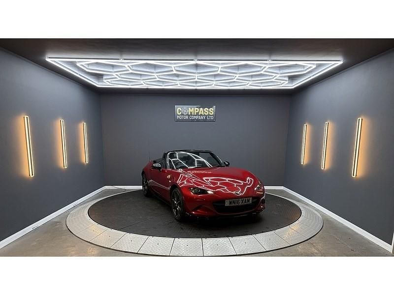 Used Mazda MX5 160 HP (117 kW) 2016 Red Cabriolet