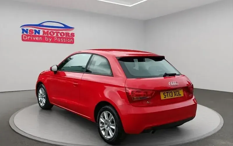 Used Audi A1 Sportback 86 HP (63 kW) 2013 Red Hatchback