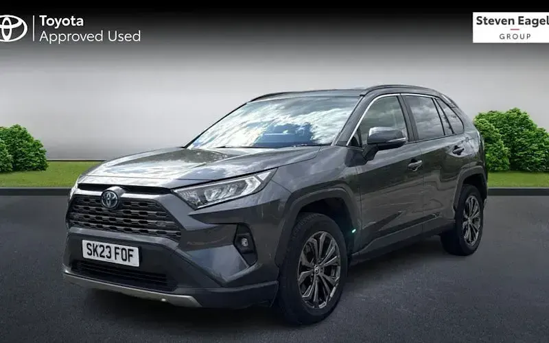 Usado Toyota RAV4 Design 218 HP (160 kW) 2025 SUV