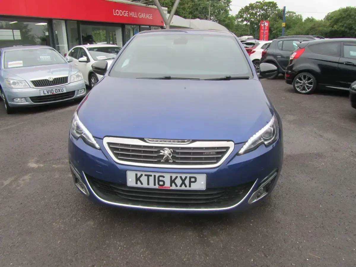 Used Peugeot 308 GT-line 147 HP (108 kW) 2016 Blue Hatchback