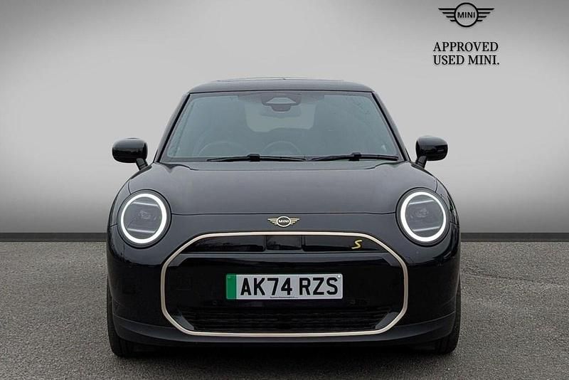 Used Mini Cooper SE Hatch 158 kW (215 HP) 2024 Black Hatchback