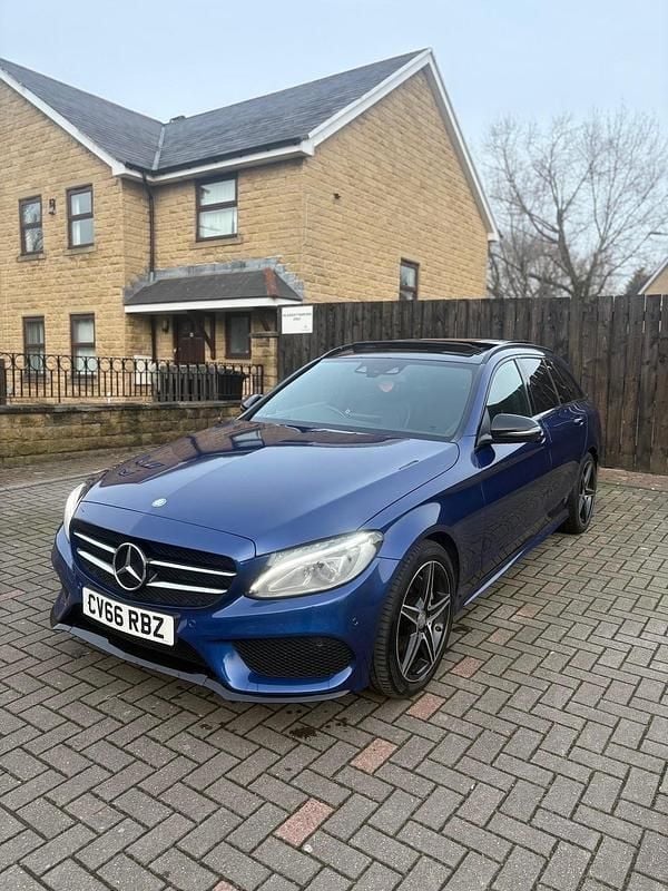Used Mercedes C220 AMG line 2016 Blue Estate