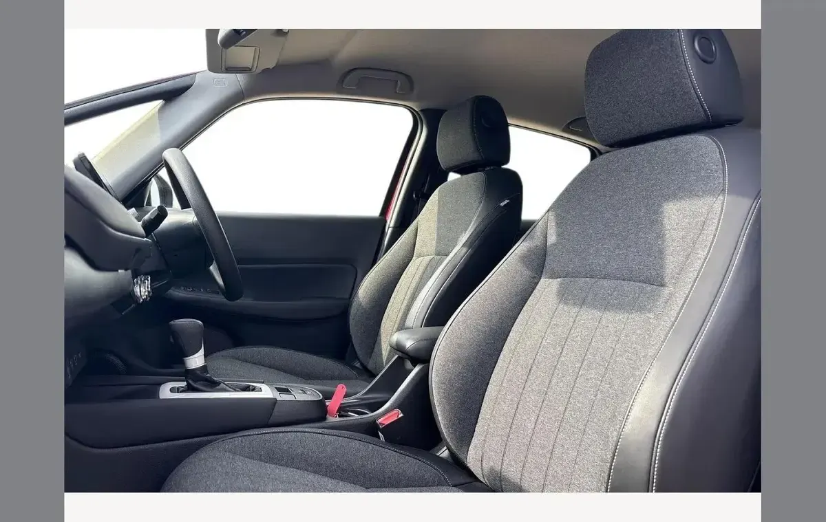 Used Honda Jazz Hybrid 109 HP (80 kW) 2021 Red Hatchback