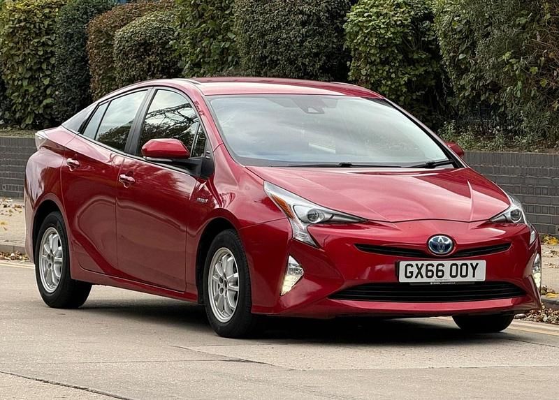 Red Used 2016 Toyota Prius Active Hatchback | £11,690 (Fair price) - Image 1/4