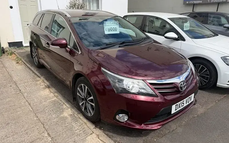 Used Toyota Avensis Business Edition 126 HP (92 kW) 2014 Estate