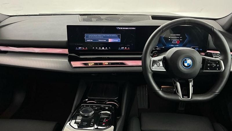 Used BMW 530e M Sport 295 HP (216 kW) 2025 Grey Estate