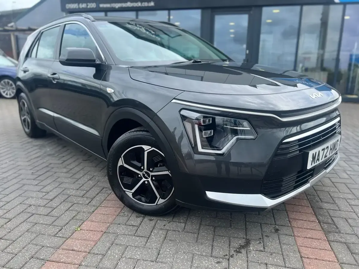 Used Kia Niro 139 HP (102 kW) 2022 Grey SUV