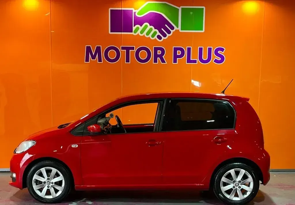 Used Skoda Citigo SE L 60 HP (44 kW) 2018 Red Hatchback