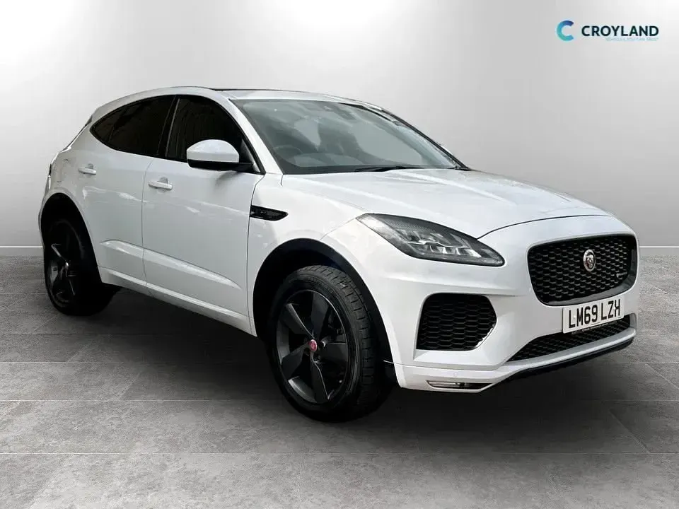 Usado Jaguar E-Pace Chequered Flag 180 HP (132 kW) 2020 Branco SUV