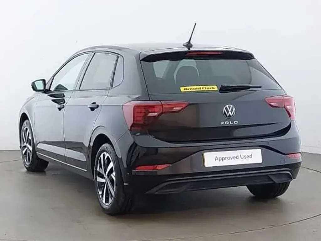Begagnad VW Polo Match 95 HK (69 kW) 2024 Svart Halvkombi