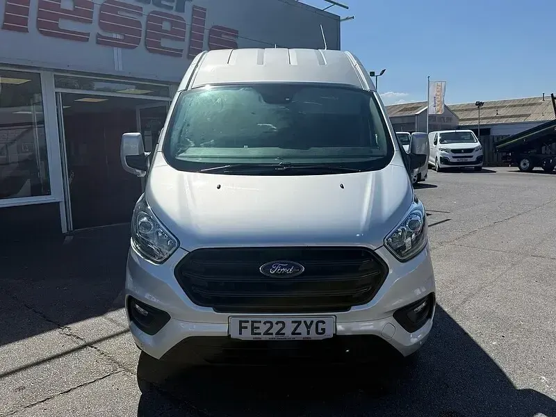 Used Ford Transit Custom Trend 104 HP (76 kW) 2022 Moondust silver (metallic paint) Van